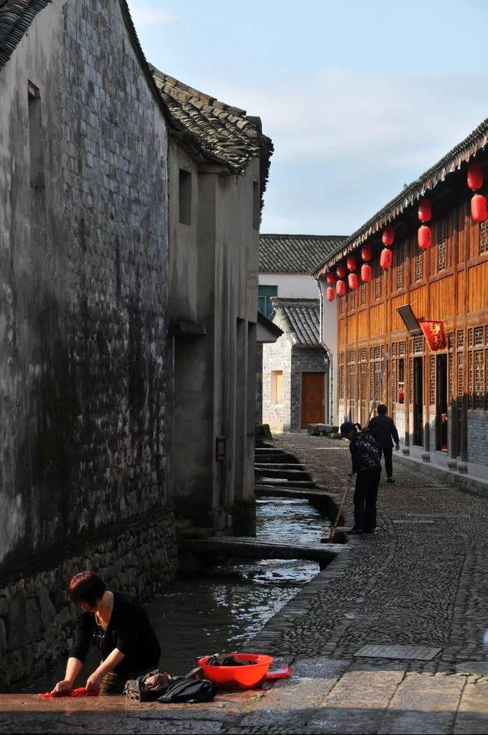 为什么天下黄河贵德清？实拍贵德段黄河，这个颜色的黄河你喜欢吗